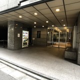 茅場町第2平和ビル エントランス