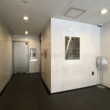 晴花ビル ロビー