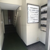 幸和ビル エントランス