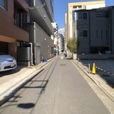新川田所ビル 前面道路