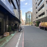 共栄ビル 前面道路