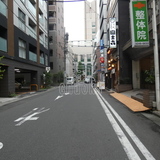 STRビル 前面道路