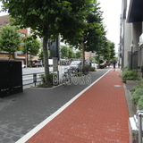 日本橋長谷川ビル 前面道路