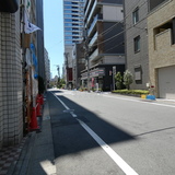 カワグレビル 前面道路