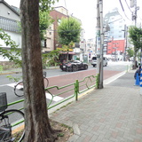 入山ビル 前面道路