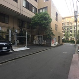 松谷ビル 前面道路