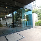 丸促築地ビル エントランス