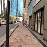SRビル 前面道路