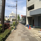 茅場町スカイハイツ 前面道路
