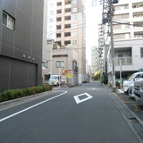 ビコービル 前面道路