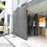 キスワイヤビル エントランス