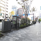 アーネストビル 前面道路