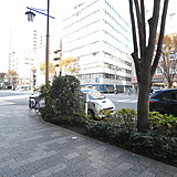 アーネストビル 前面道路