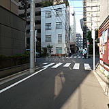 松田ビル 前面道路