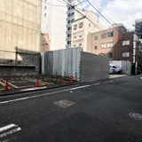 三栄ビル 前面道路