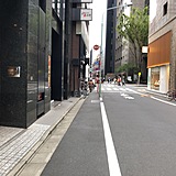 三原ビルディング 前面道路