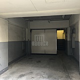 石渡ビル エントランス